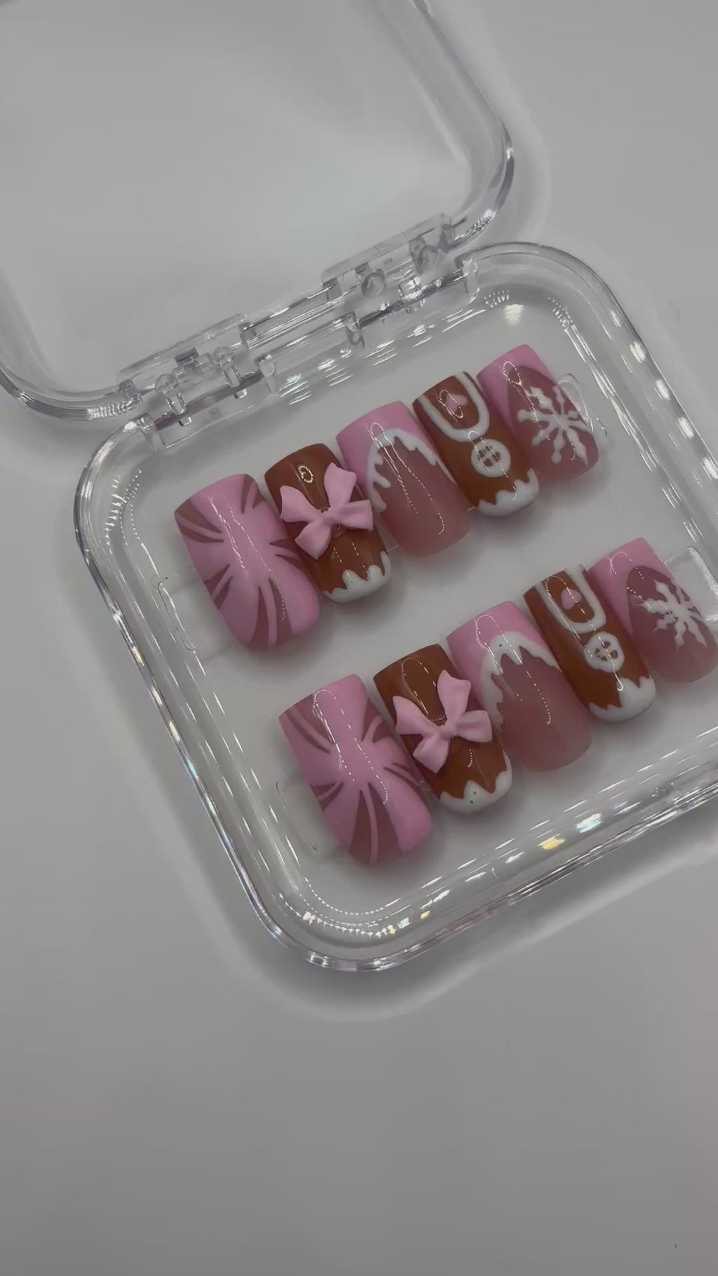 Pink Gingerbread 🎀❄️